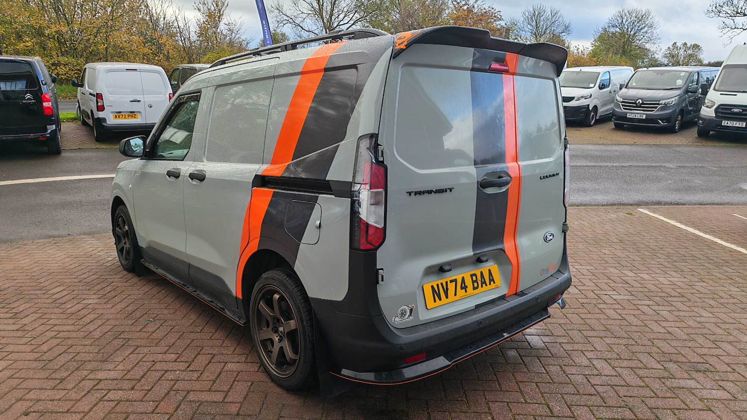 Used Ford Transit Courier 2024 for sale - 76460598: Photo 6