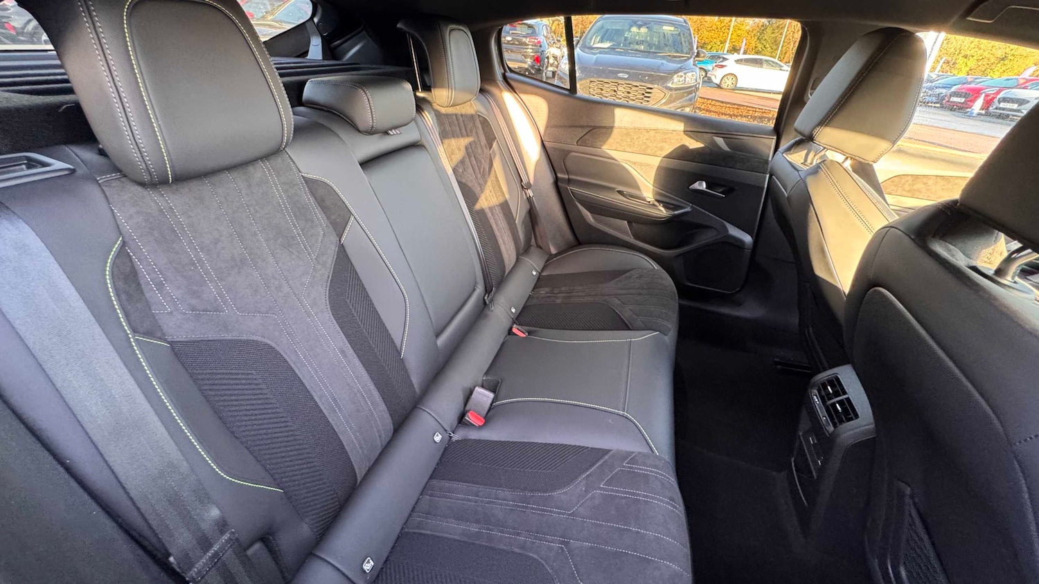 Used Peugeot 408 2024 for sale - 76705171: Photo 13