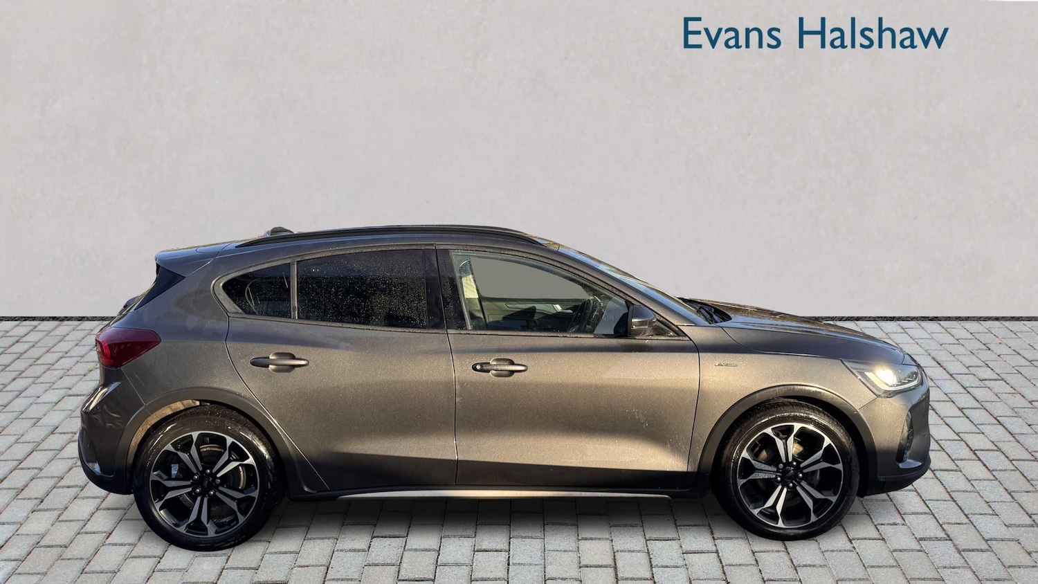 Used Ford Focus 2023 for sale - 76705106: Photo 8