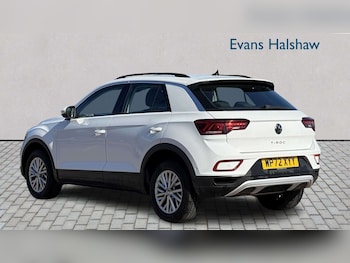 Used Volkswagen T-Roc 2023 for sale - 78787393: Photo