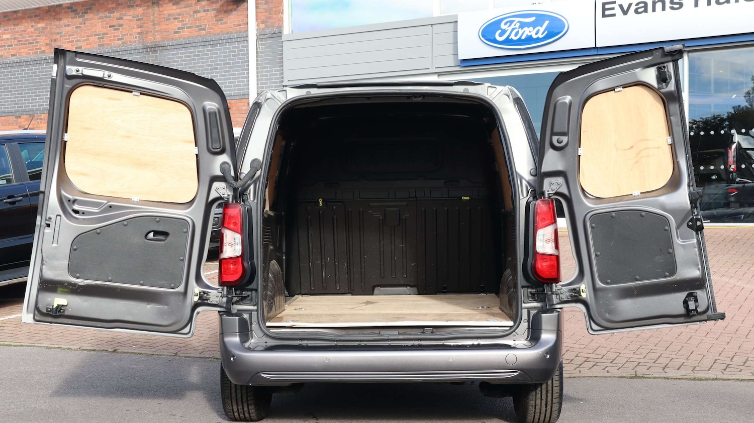 Used Vauxhall Combo 2022 for sale - 76411316: Photo 17