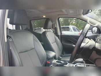 Used Nissan Navara 2021 for sale - 75931199: Photo