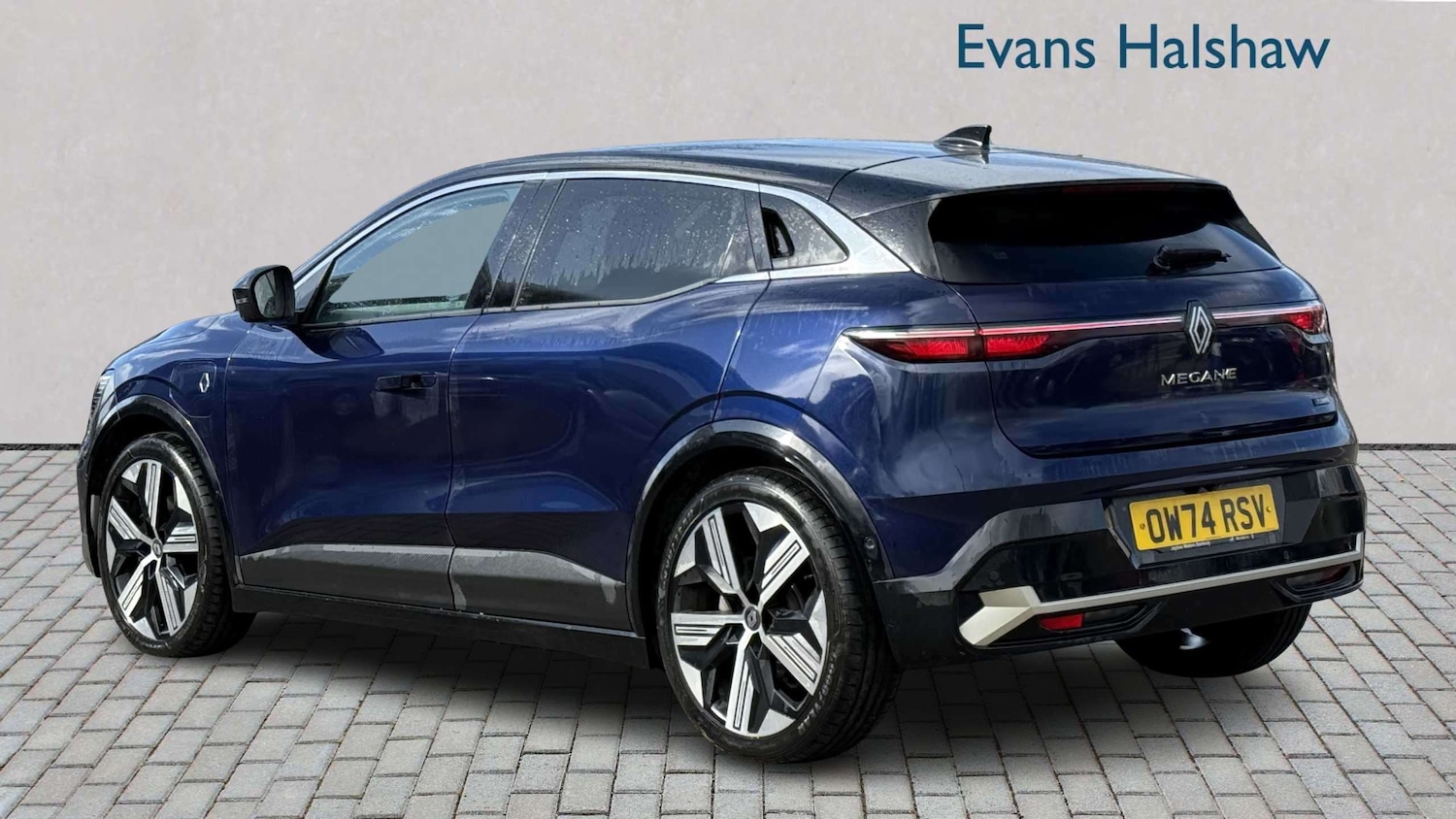 Used Renault Megane E Tech 2025 for sale - 77886179: Photo 2