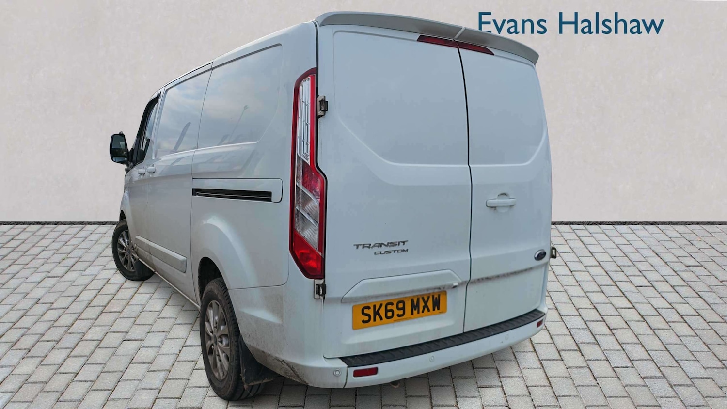 Used Ford Transit Custom 2019 for sale - 77726667: Photo 2