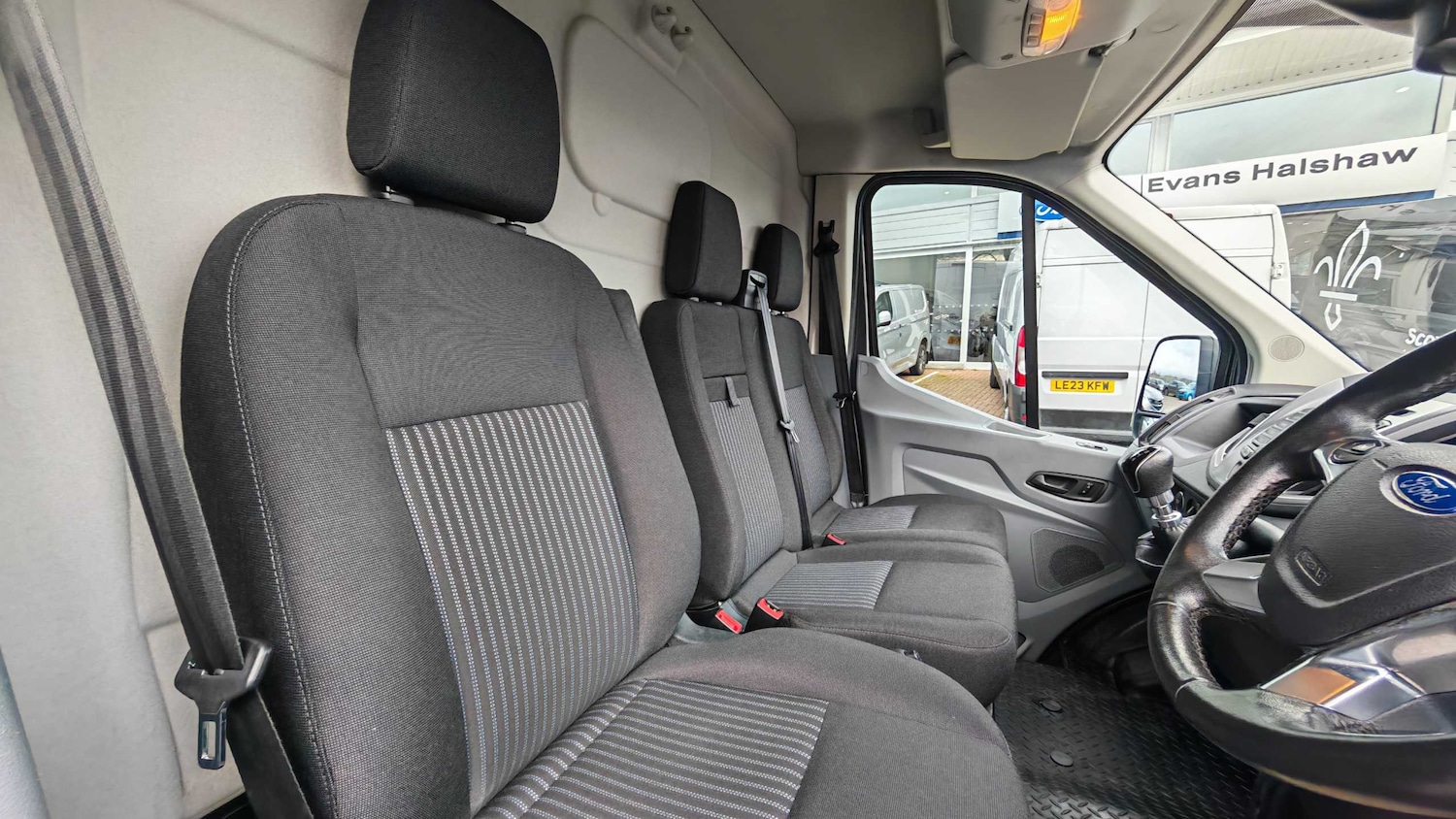 Used Ford Transit 2018 for sale - 77727012: Photo 8