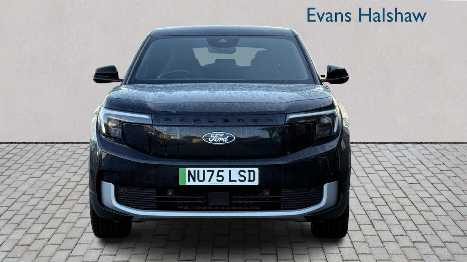 Used Ford Explorer 2025 for sale - 77164446: Photo 2