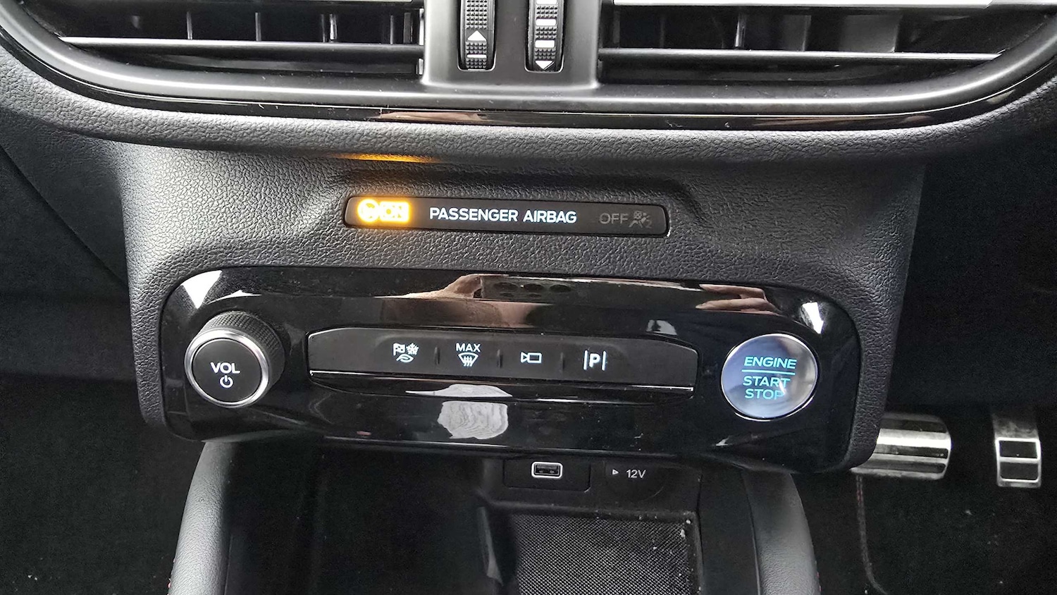 Used Ford Kuga 2024 for sale - 76488140: Photo 16