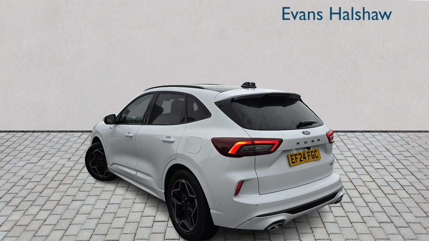 Used Ford Kuga 2024 for sale - 76488140: Photo 2