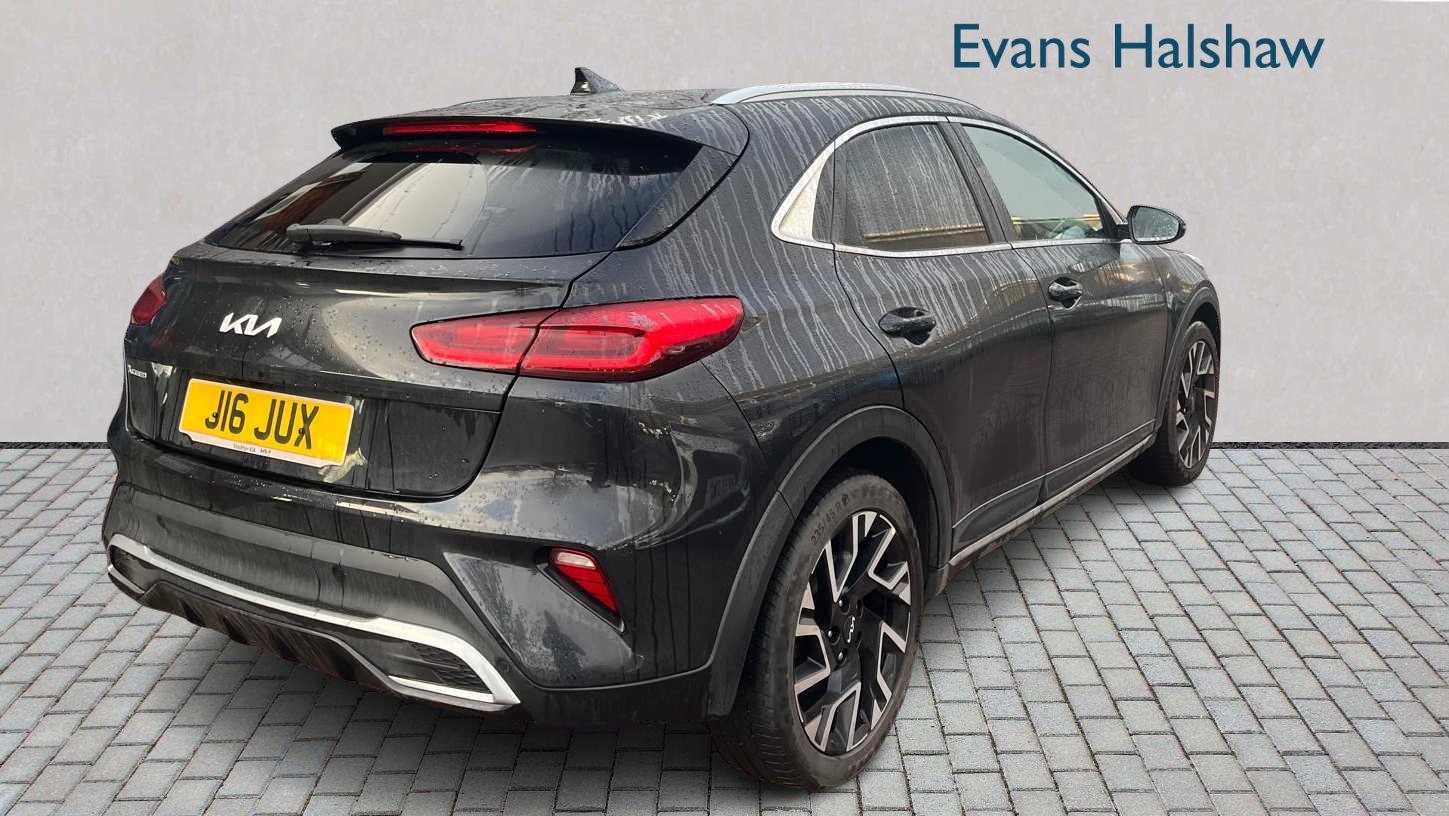 Used Kia XCeed 2023 for sale - 77686478: Photo 3