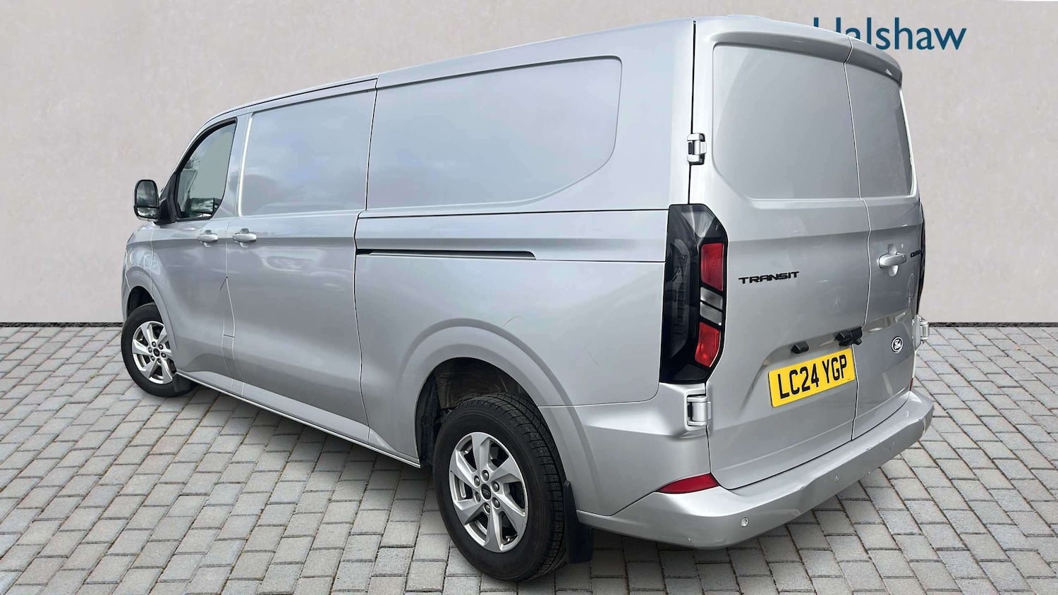 Used Ford Transit Custom 2024 for sale - 77827339: Photo 2
