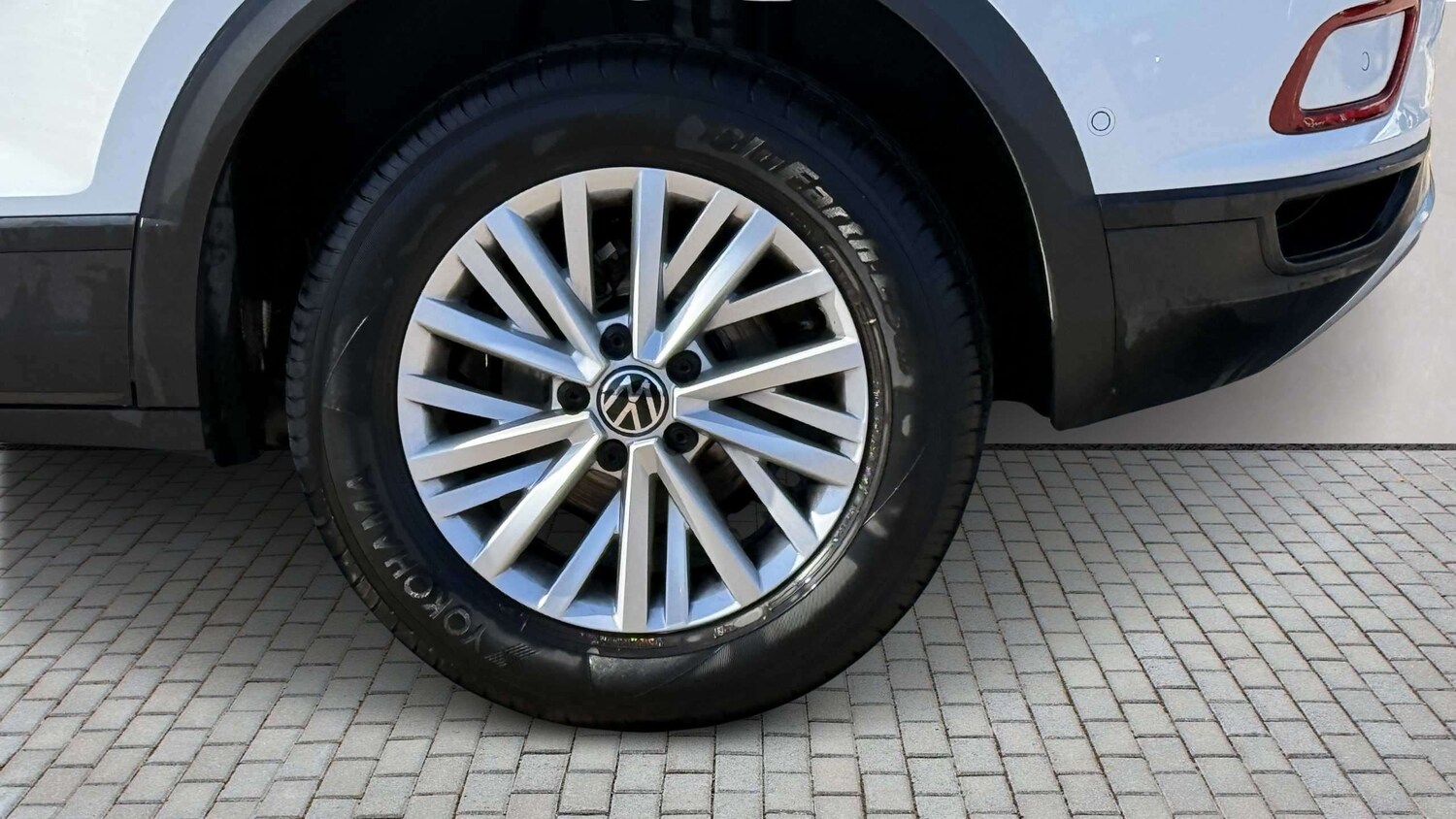 Used Volkswagen T-Roc 2023 for sale - 77928790: Photo 10