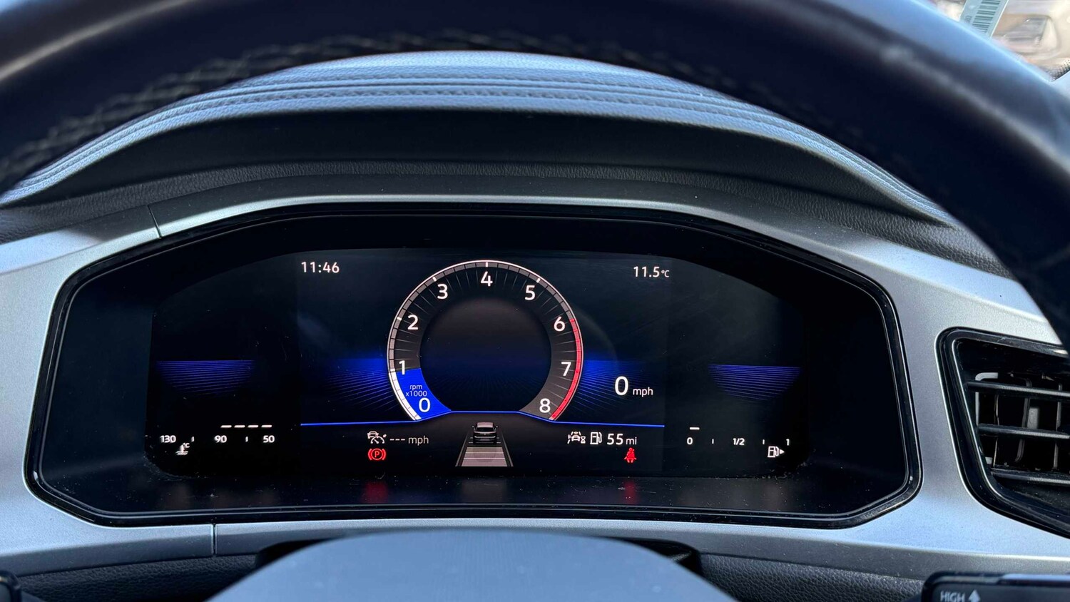 Used Volkswagen T-Roc 2023 for sale - 77928790: Photo 14