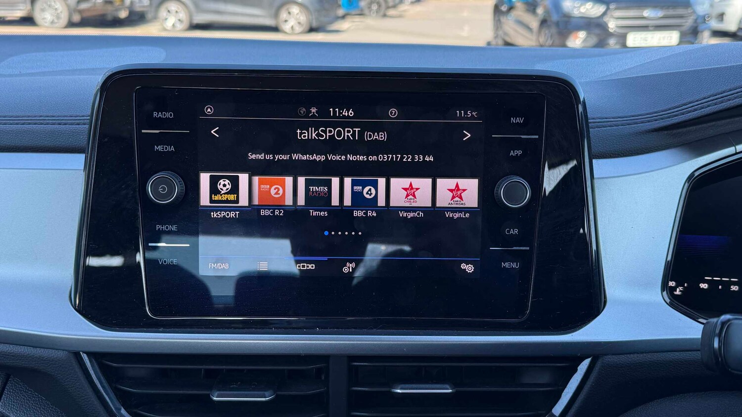 Used Volkswagen T-Roc 2023 for sale - 77928790: Photo 15