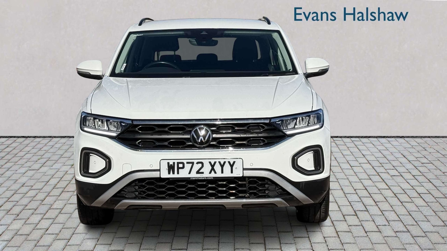 Used Volkswagen T-Roc 2023 for sale - 77928790: Photo 3