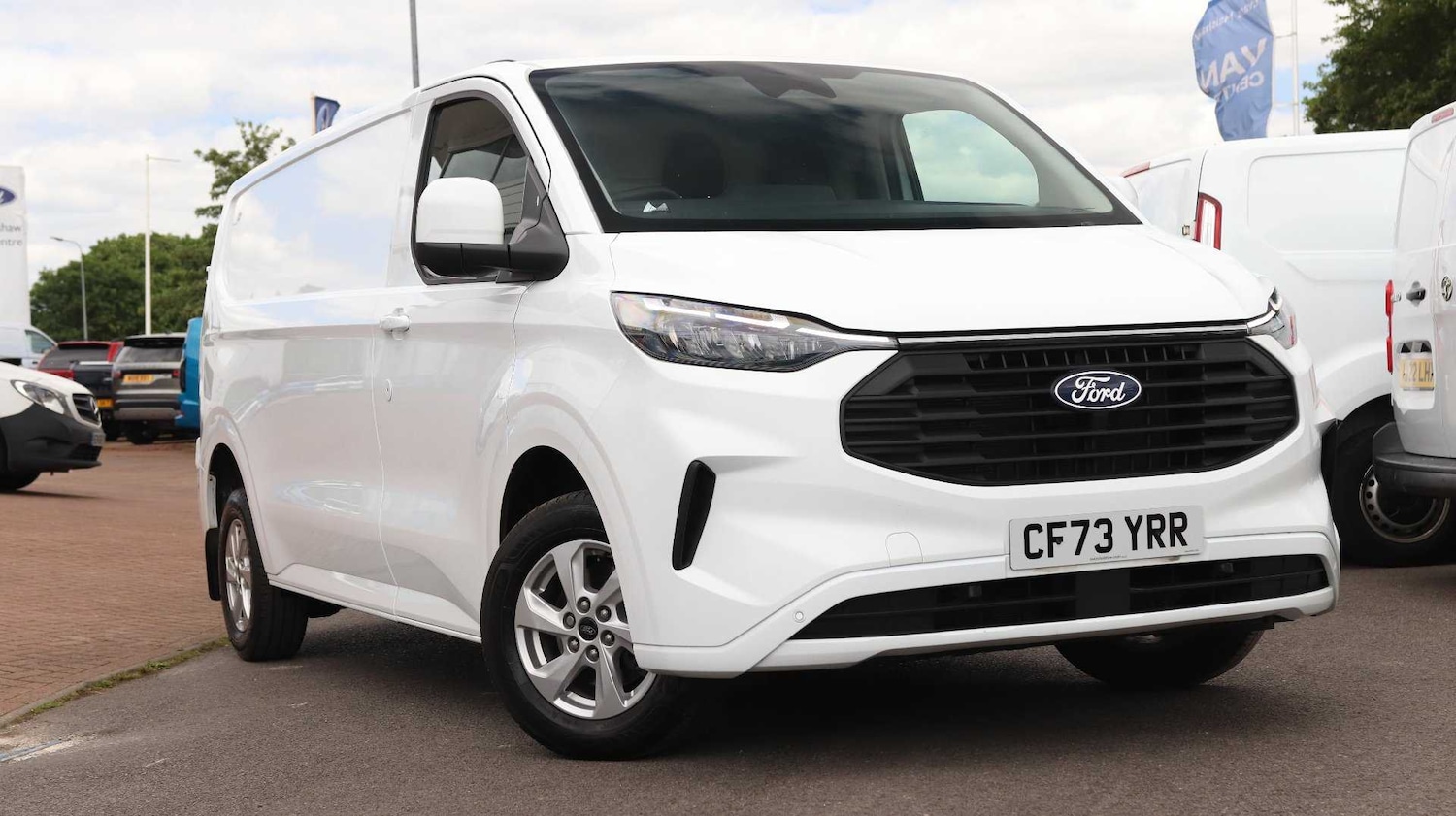 Used Ford Transit Custom 2024 for sale - 76661839: Photo 1