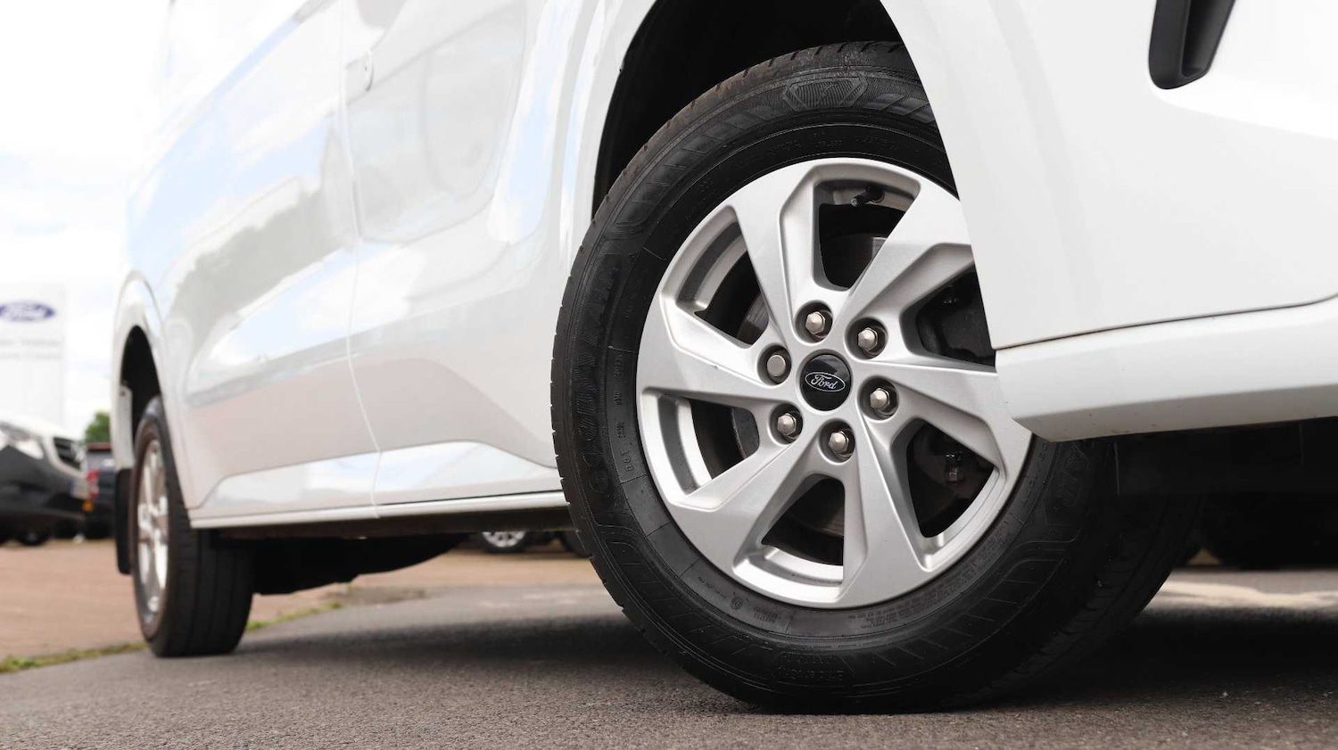 Used Ford Transit Custom 2024 for sale - 76661839: Photo 3