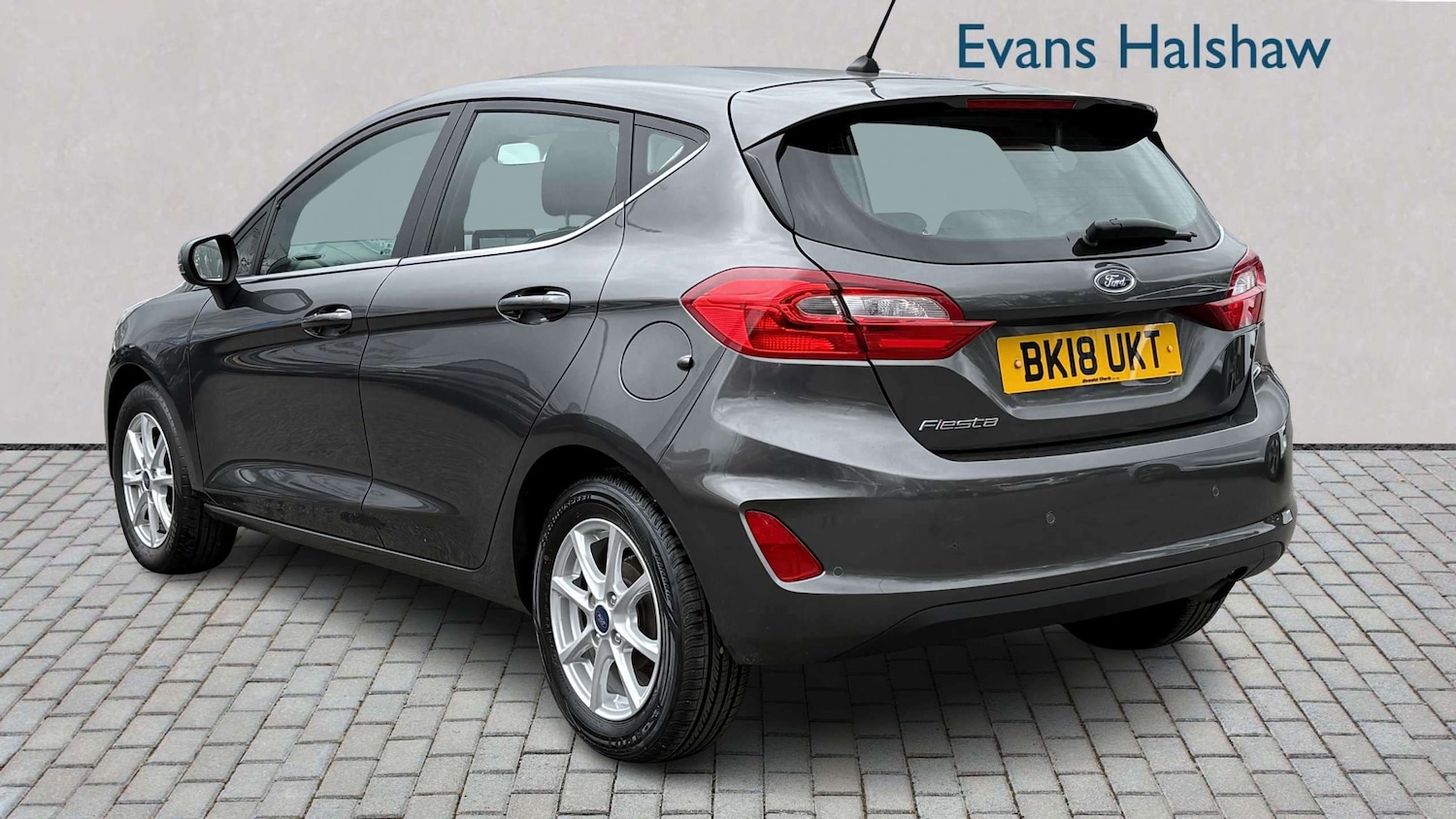 Used Ford Fiesta 2018 for sale - 78187939: Photo 2