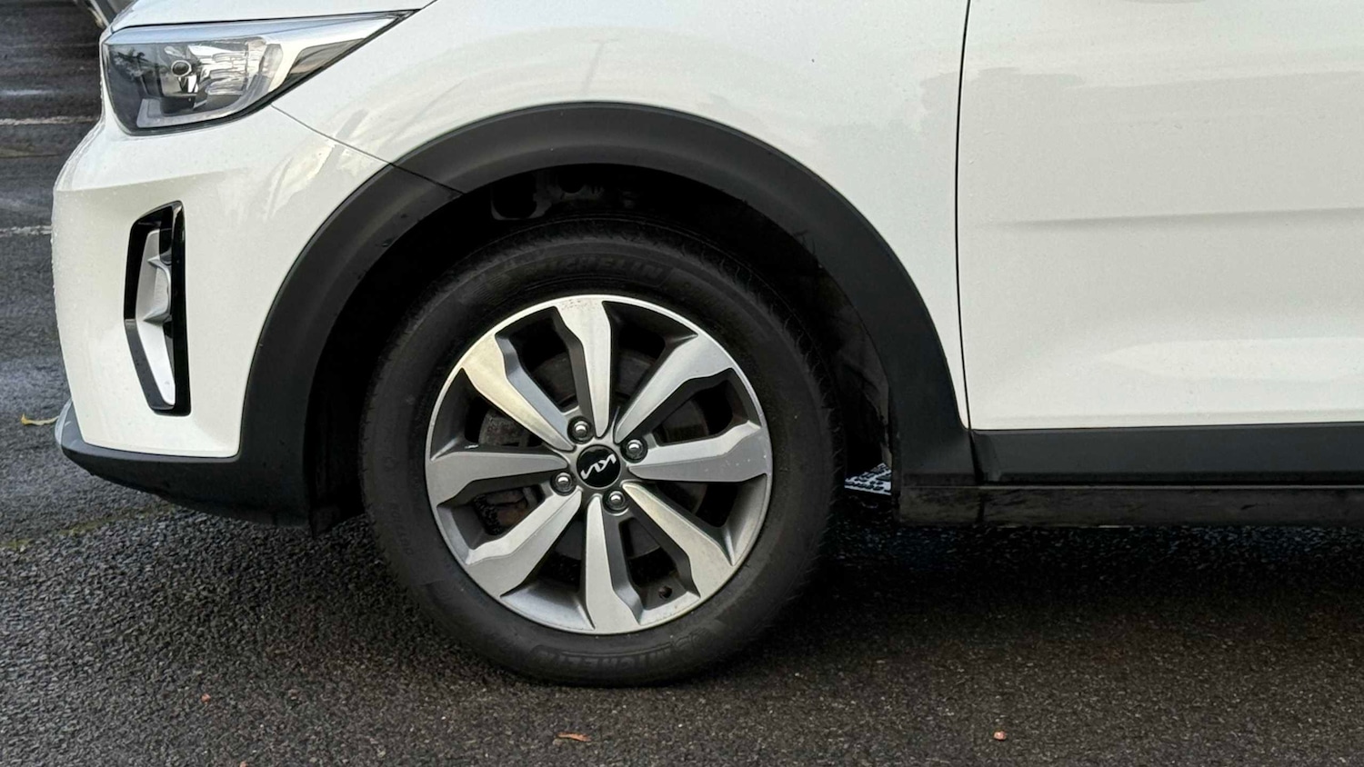 Used Kia Stonic 2023 for sale - 77361235: Photo 13