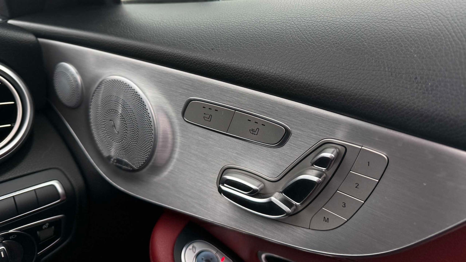 Used Mercedes-Benz C Class 2018 for sale - 77443424: Photo 8