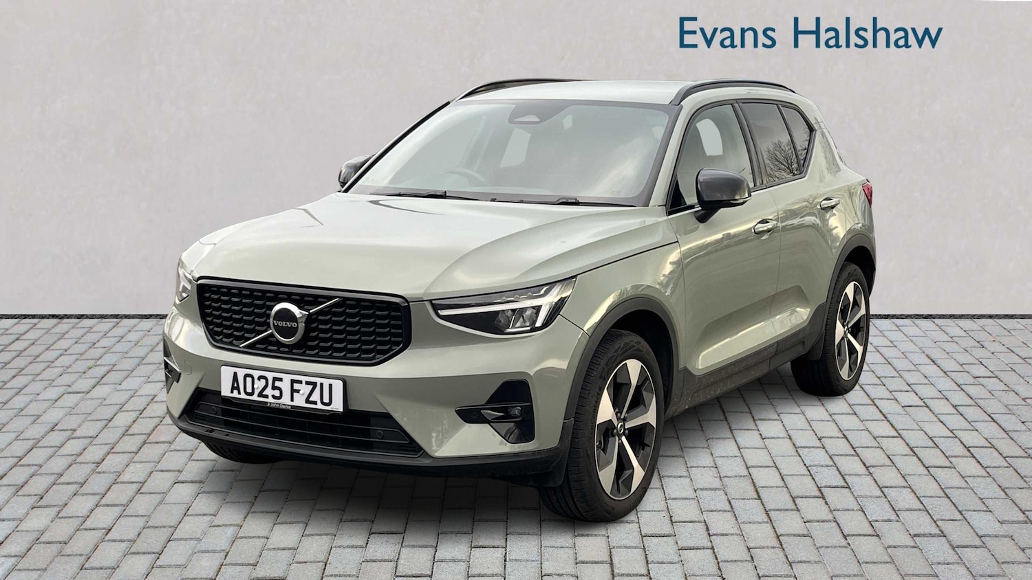 Used Volvo XC40 for sale - 77414523: Photo 2