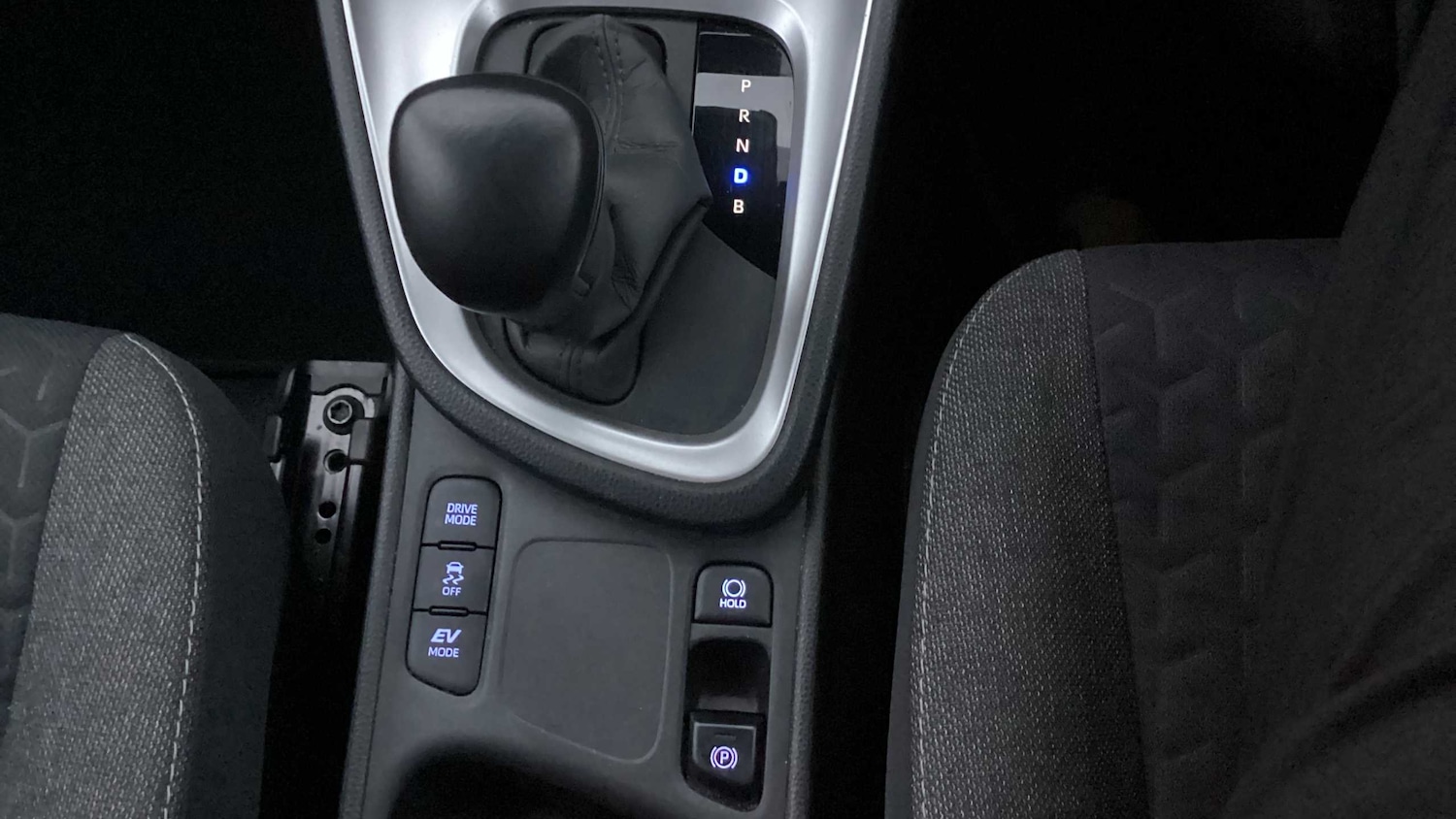 Used Toyota Yaris Cross 2022 for sale - 77282044: Photo 18