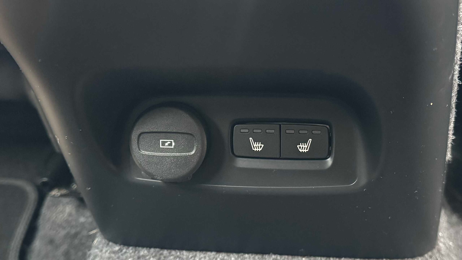 Used Volvo XC40 2024 for sale - 77983264: Photo 18