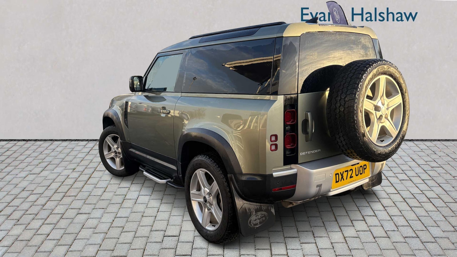 Used Land Rover Defender 2022 for sale - 77577252: Photo 2