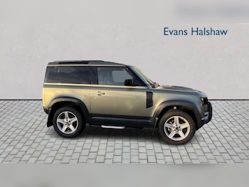 Used Land Rover Defender 2022 for sale - 77577252: Photo