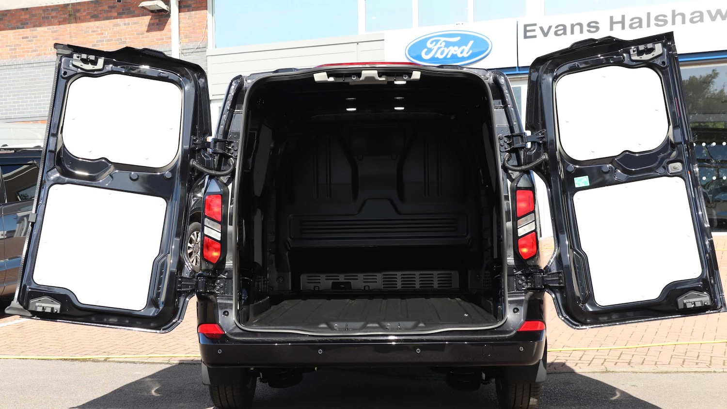Used Ford Transit Custom for sale - 76218414: Photo 17