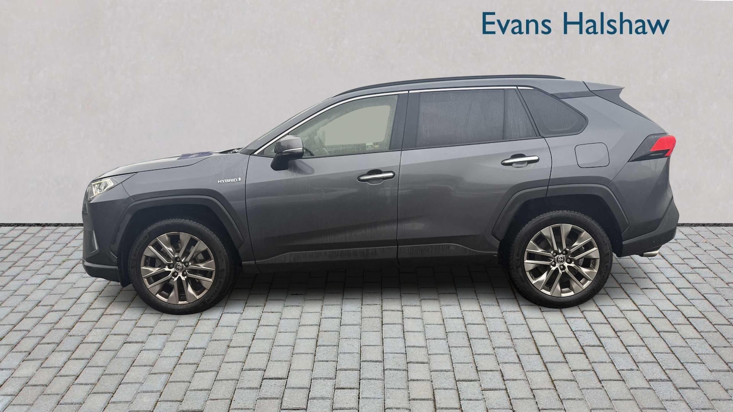 Used Toyota RAV4 2021 for sale - 77711220: Photo 4