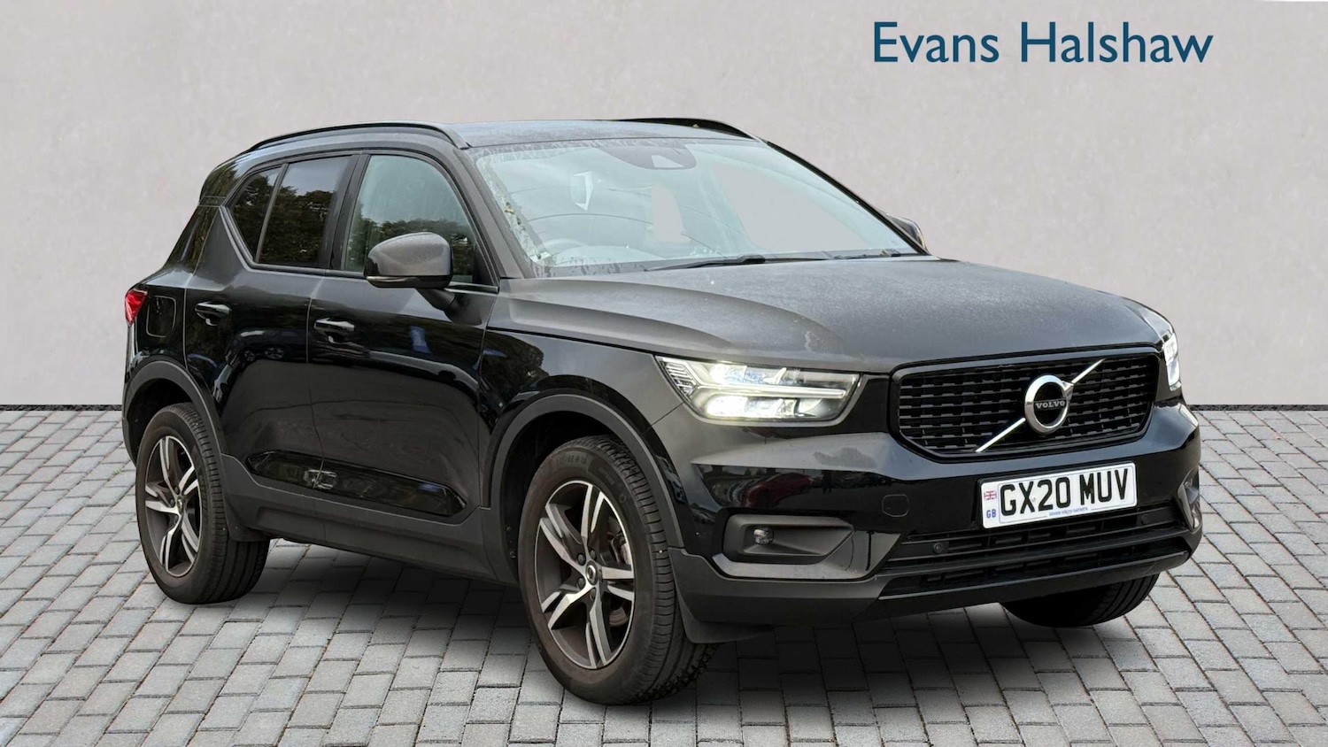 Used Volvo XC40 2020 for sale - 76242390: Photo 1