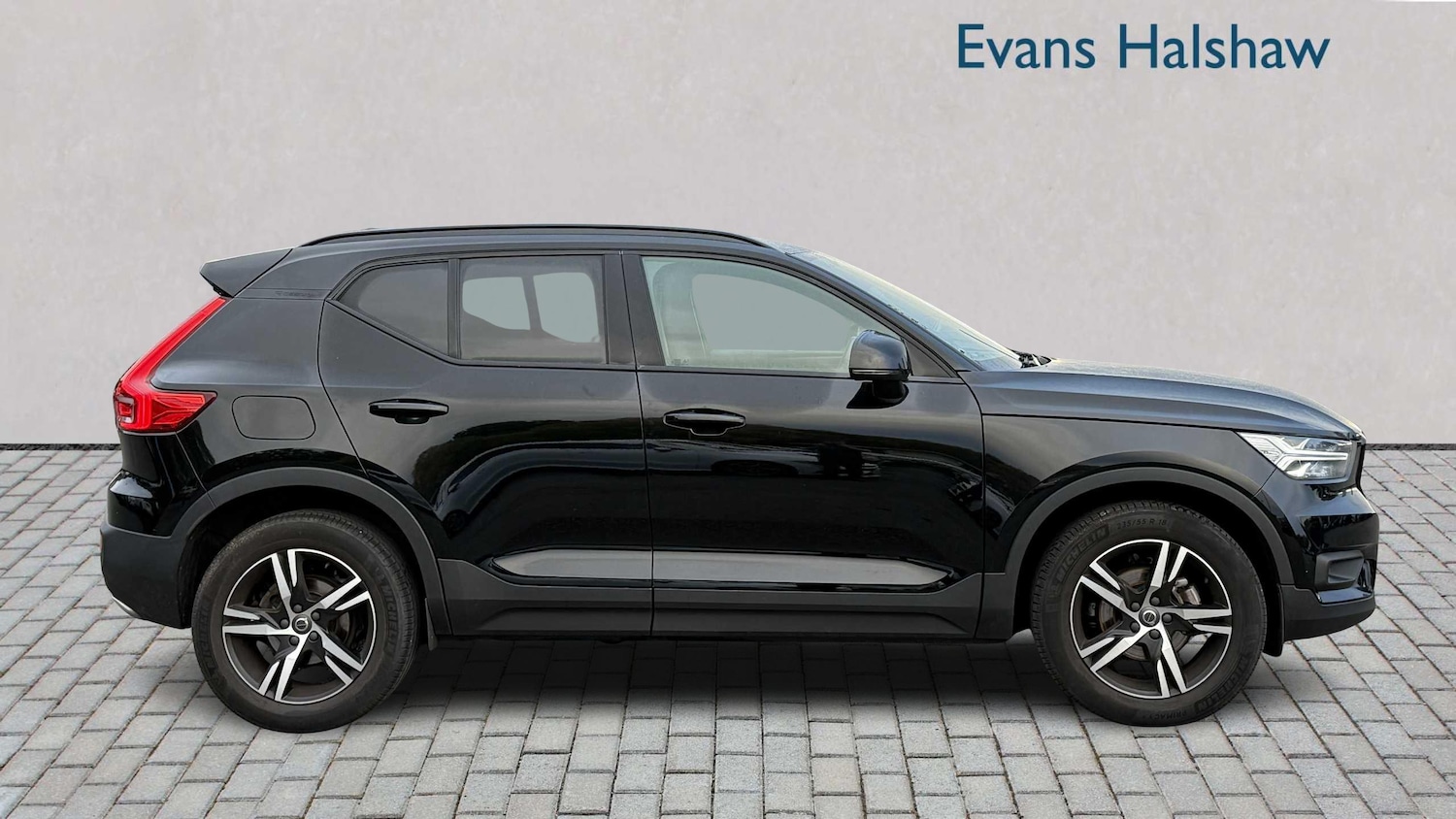 Used Volvo XC40 2020 for sale - 76242390: Photo 8