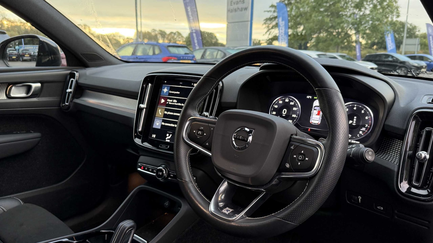 Used Volvo XC40 2020 for sale - 76242390: Photo 9