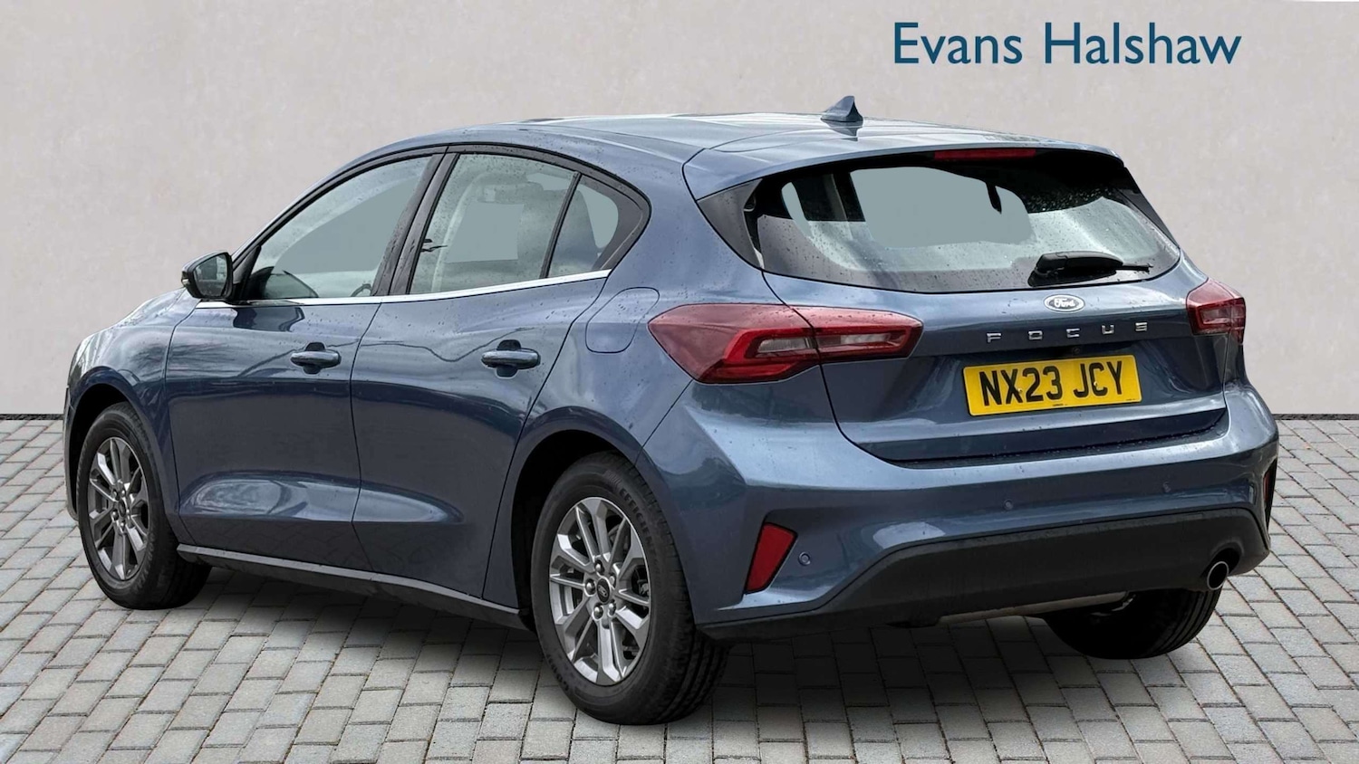 Used Ford Focus 2023 for sale - 77827386: Photo 2