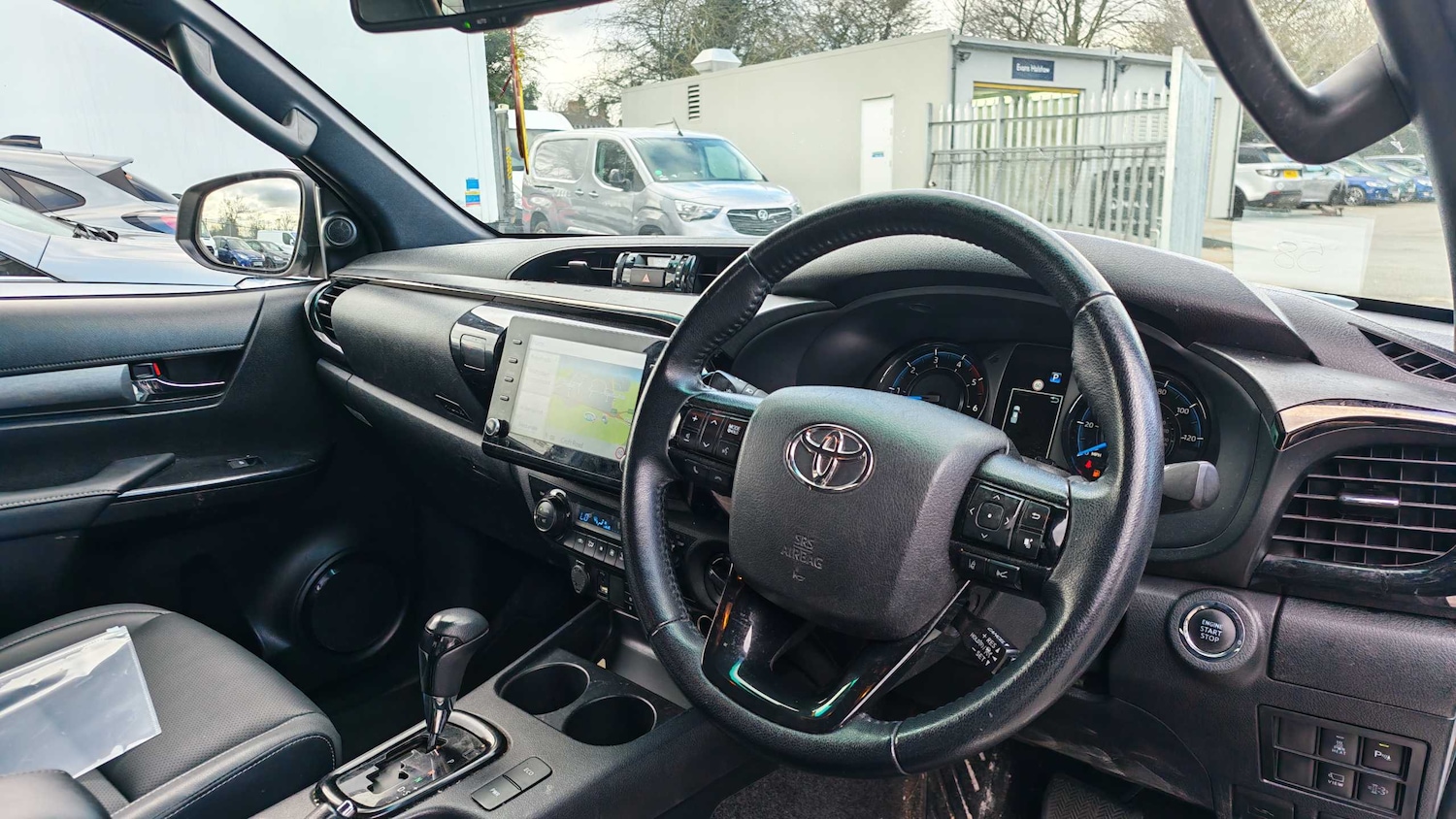 Used Toyota Hilux 2023 for sale - 78024155: Photo 9