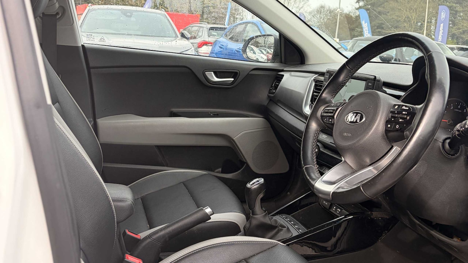 Used Kia Stonic 2018 for sale - 78118819: Photo 9