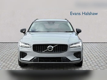 Used Volvo V60 2024 for sale - 78433092: Photo