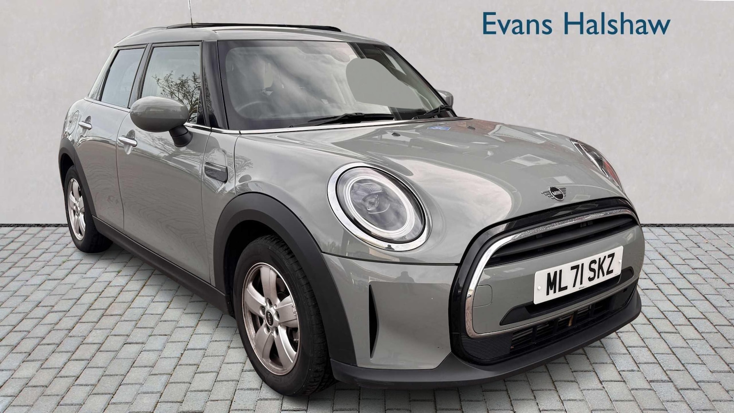 Used MINI Hatch 2022 for sale - 76916013: Photo 1
