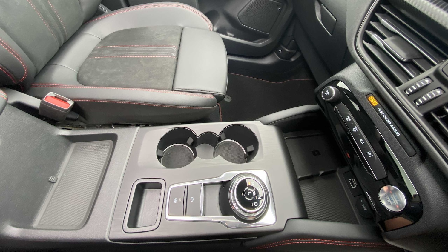 Used Ford Kuga 2025 for sale - 76662002: Photo 35