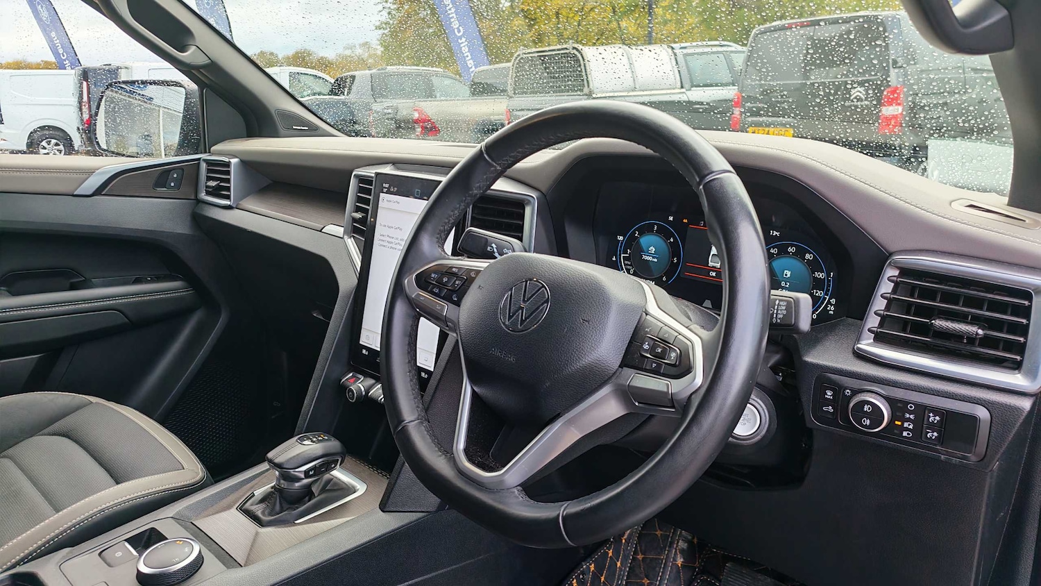 Used Volkswagen Amarok 2024 for sale - 76460335: Photo 13