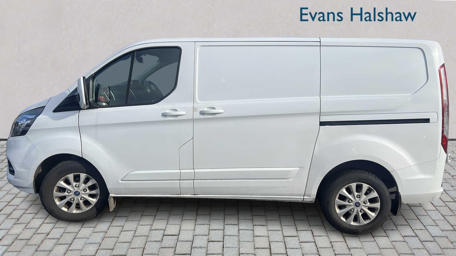 Used Ford Transit Custom 2023 for sale - 77577475: Photo 3