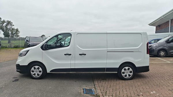 Used Renault Trafic 2023 for sale - 76298485: Photo 6