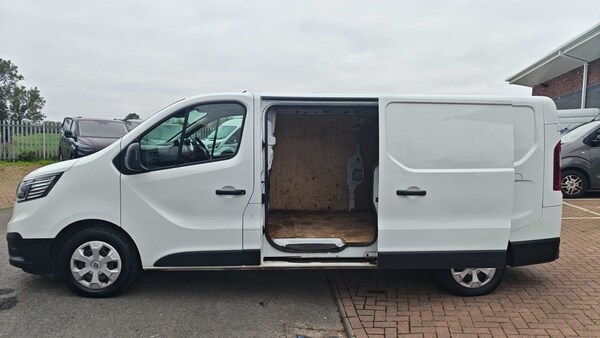 Used Renault Trafic 2023 for sale - 76298485: Photo 7
