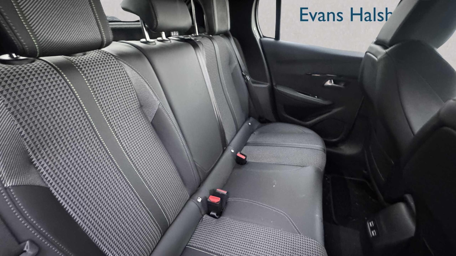 Used Peugeot 208 2022 for sale - 77615559: Photo 6