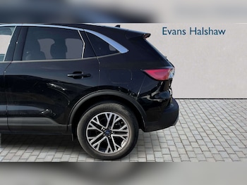 Used Ford Kuga 2024 for sale - 78385852: Photo