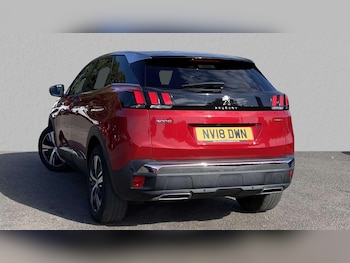 Used Peugeot 3008 2018 for sale - 76125926: Photo 2