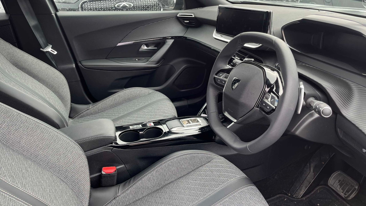 Used Peugeot 2008 2025 for sale - 77972998: Photo 10