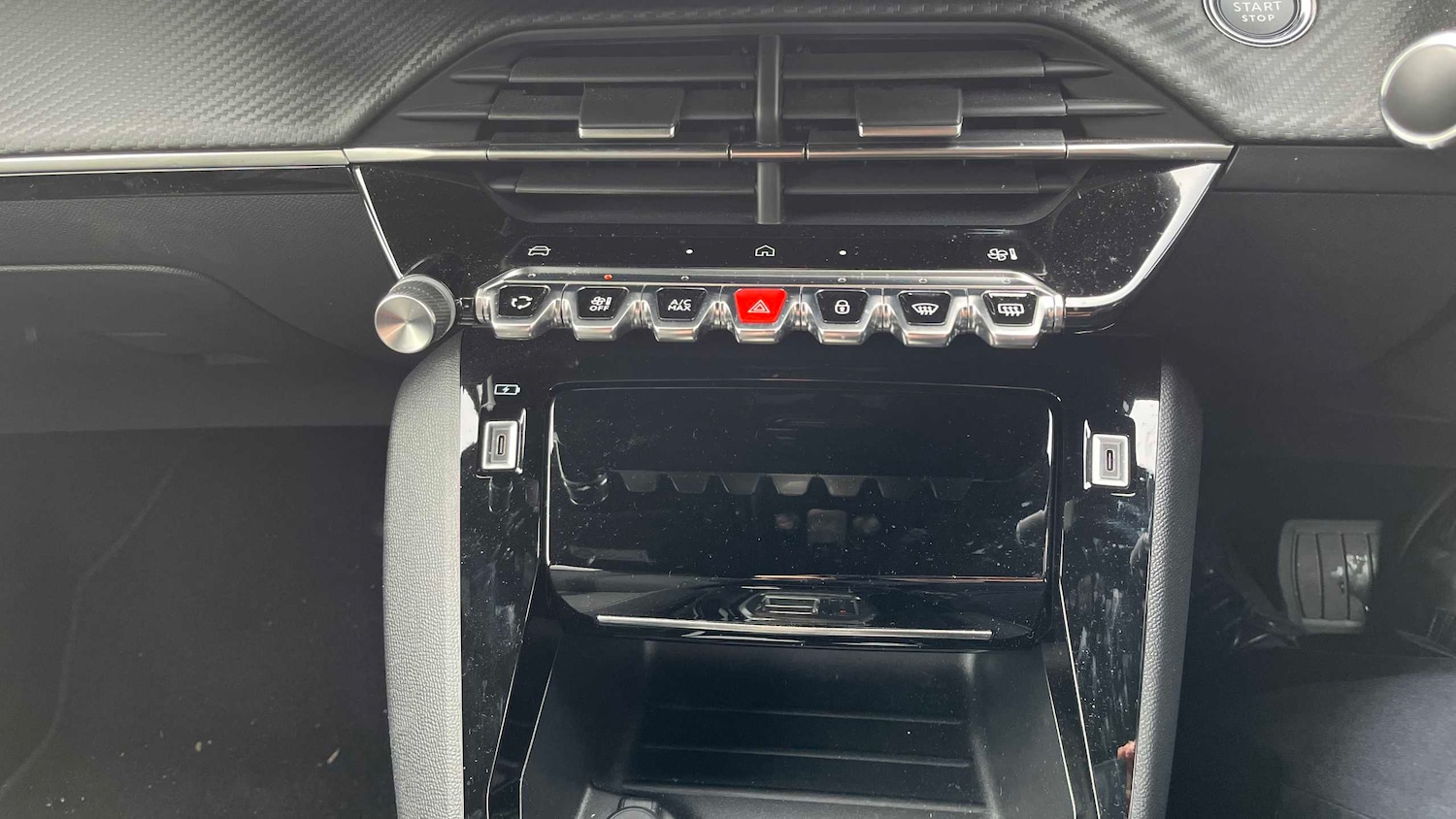 Used Peugeot 2008 2025 for sale - 77972998: Photo 16