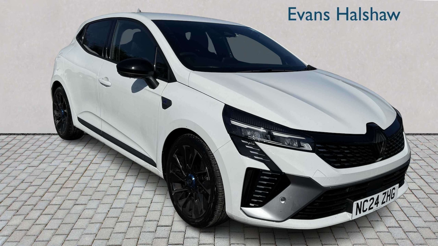 Used Renault Clio 2024 for sale - 78119209: Photo 1