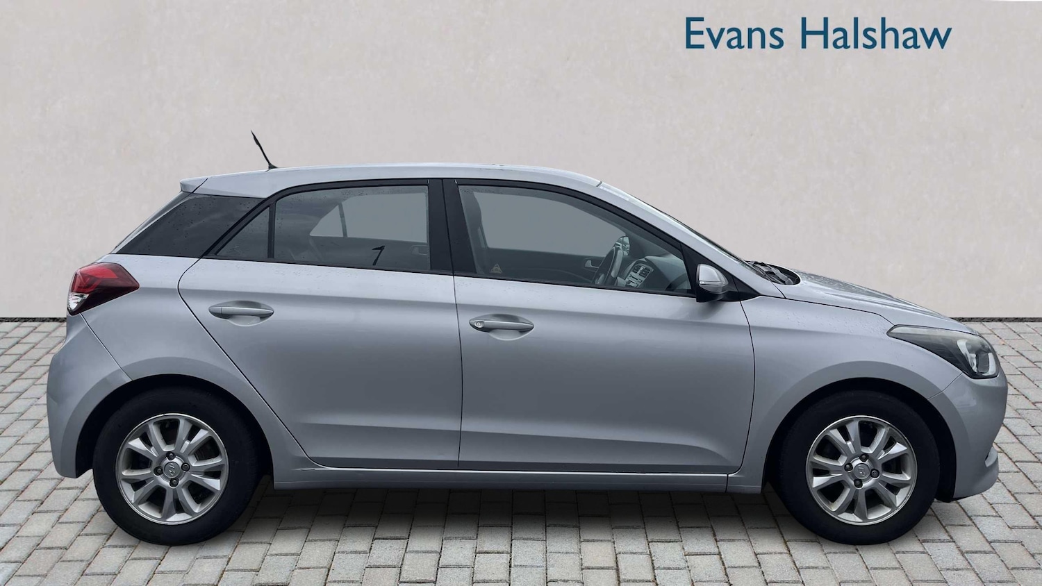 Used Vauxhall Astra 2019 for sale - 77674673: Photo 2